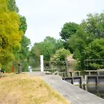 Le Gue De Champagne