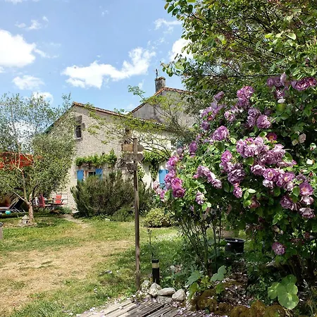 Holiday home Le Gue De Champagne
