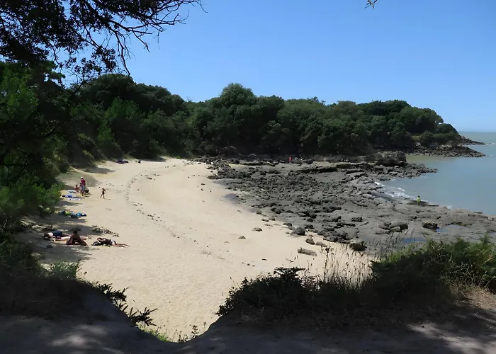 Le Gue De Champagne بيت للعطل